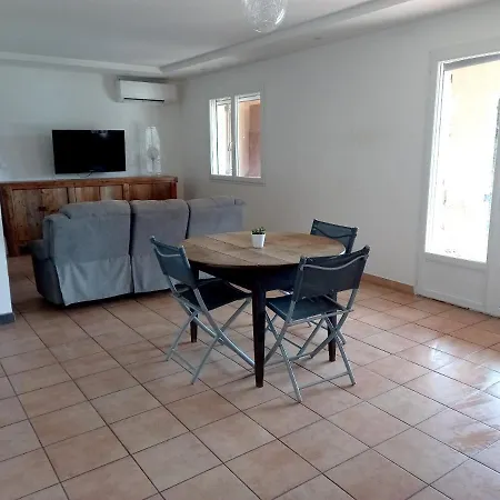 Villa De 3 Chambres Avec Piscine Privee Et Jardin Clos A Prunelli Di Fiumorbo A 1 Km De La Plage Βίλα *